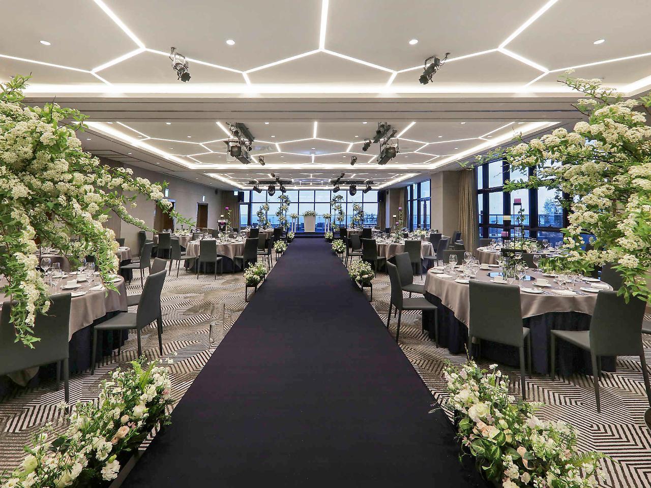 Mercure Ambassador Ulszan Kültér fotó